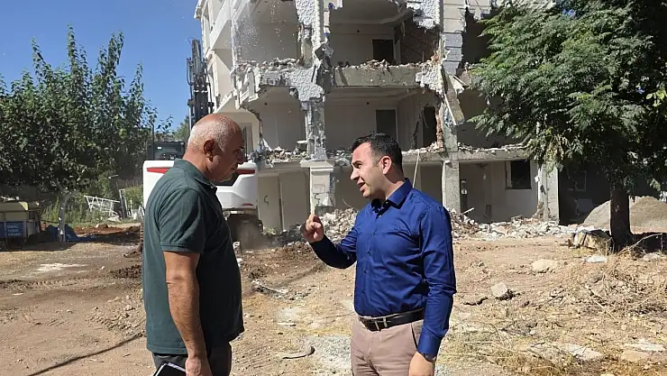 Kaymakam Algın yıkım çalışmalarını yerinde inceledi
