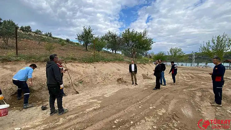 Kaymakam Partal, piknik ve kamp alanında incelemelerde bulundu