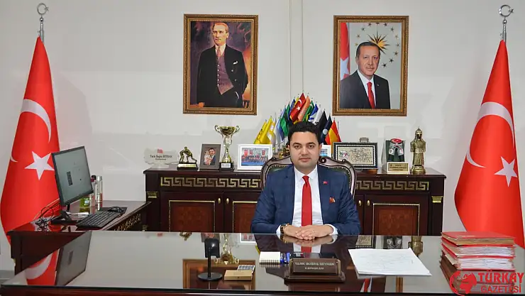 Kaymakam Seyhan'dan 'İstiklal Marşı'nın Kabulü ve Mehmet Akif Ersoy'u Anma günü' mesajı