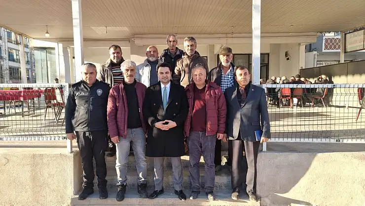 Kaymakam Seyhan vatandaşlarla çay içip sohbet etti