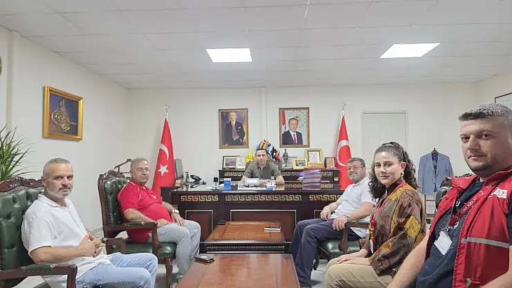 Kızılay Adıyaman Şubesi heyetinden Kaymakam Kadir Algın'a ziyaret