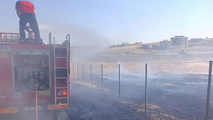 Korkutan anız yangını söndürüldü