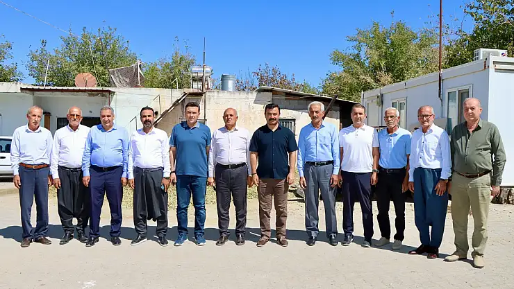 Köylerde kilitli parke taşı döşeme çalışmaları devam ediyor