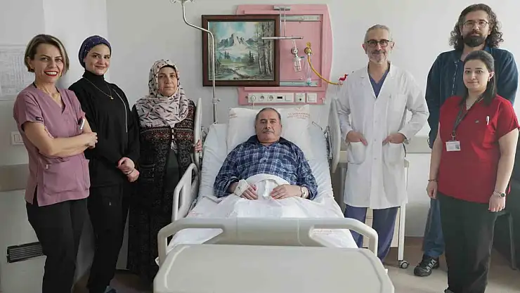 Malatya'da aort yırtığı kapalı yöntemle onarıldı