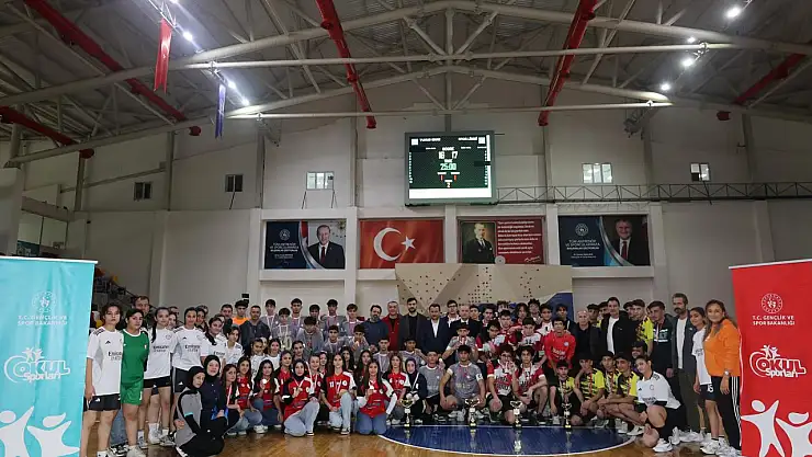 Okullar arası Hentbol turnuvası final maçlarıyla son buldu