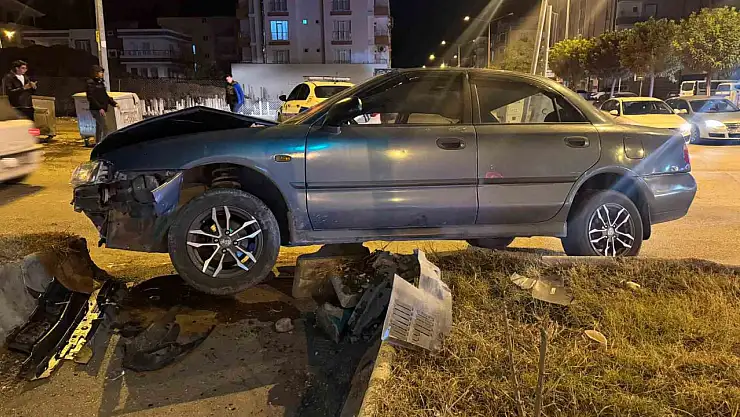 Kahta Devlet Hastanesi kavşağında kaza: 1 yaralı