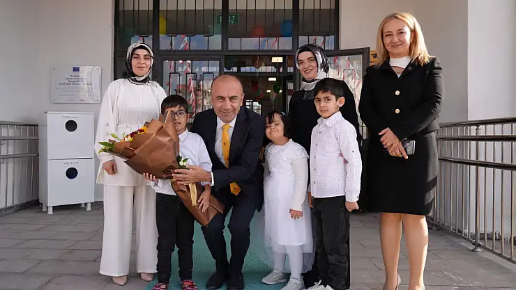 Rektör Keleş, Safvan Özel Eğitim kurumu öğrencileriyle bir araya geldi