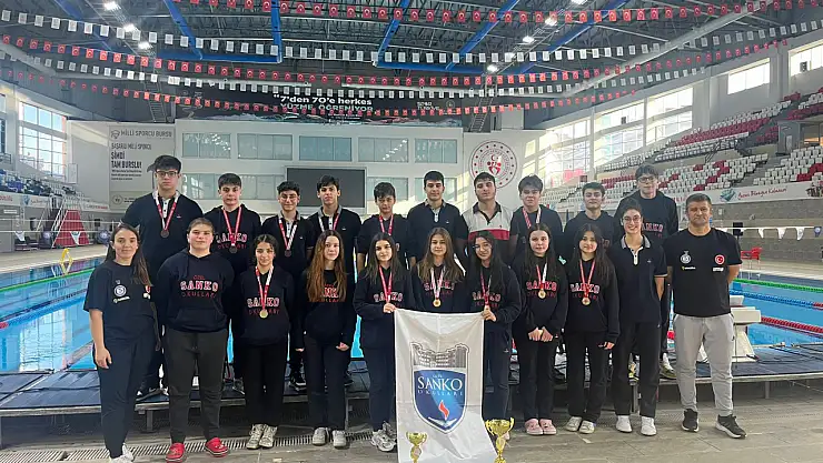 SANKO okulları yüzmede şampiyon oldu