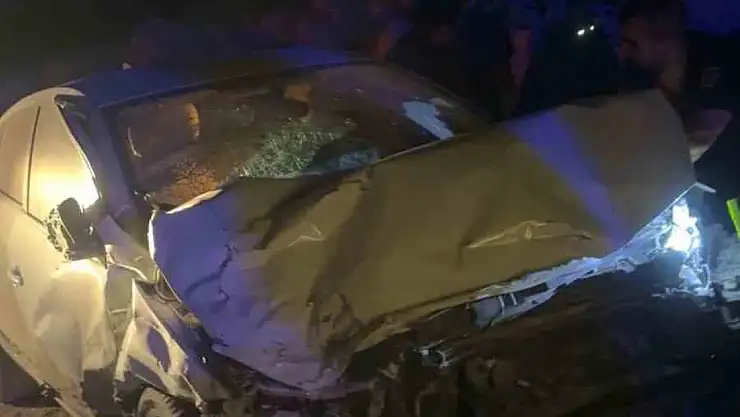 Şanlıurfa'da 2 otomobil çarpıştı: 1 ölü, 4 yaralı