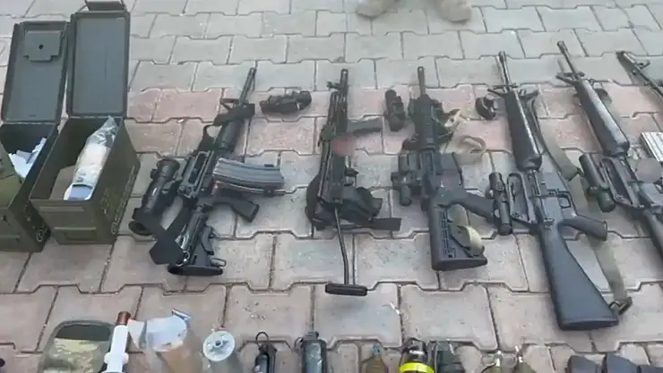 Şanlıurfa'da silah kaçakçılığı operasyonunda cephanelik ele geçirildi: 2 tutuklama