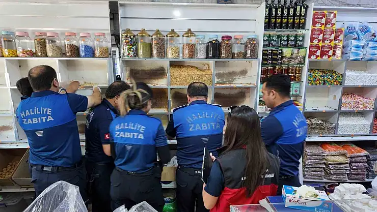 Şanlıurfa'da son tüketim tarihi geçmiş yüzlerce ürün imha edildi