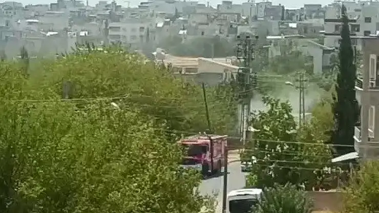 Sıcaklığa dayanamayan trafo alev aldı