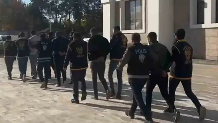 Silahlı kavganın zanlıları serbest bırakıldı