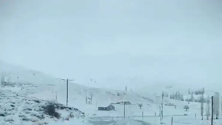 Sincik-Malatya yolunda kar yağışı etkili oluyor