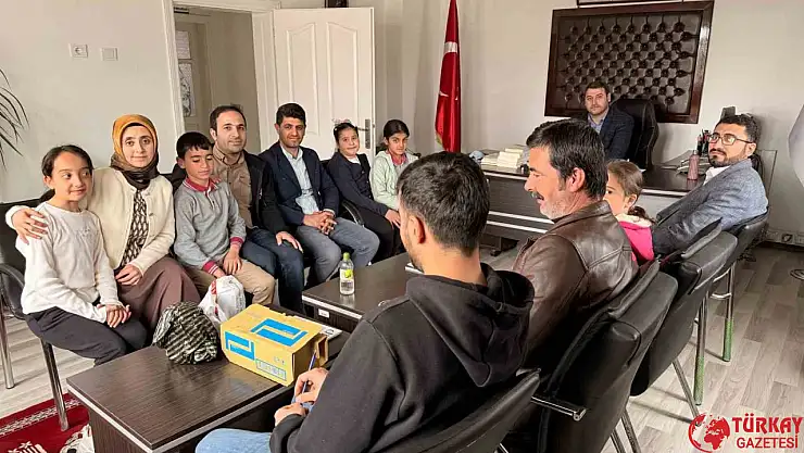 Sincikli öğrenciler harçlıklarını Filistin'e gönderdi