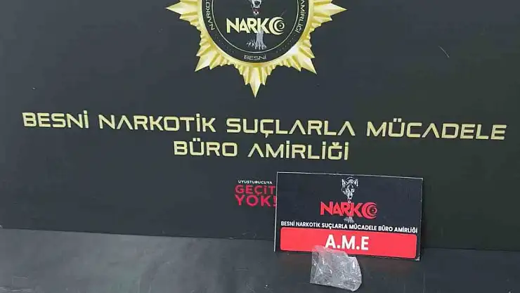 Şüpheli şahıslar üzerinde uyuşturucu ele geçirildi