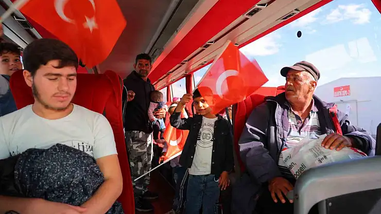 Suriyelilerin  ülkelerine geri dönüşü sürüyor