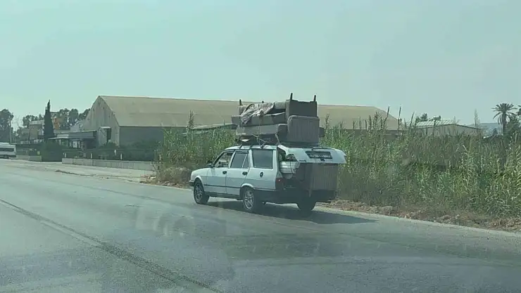 Trafikte tehlikeli yolculuk kamerada