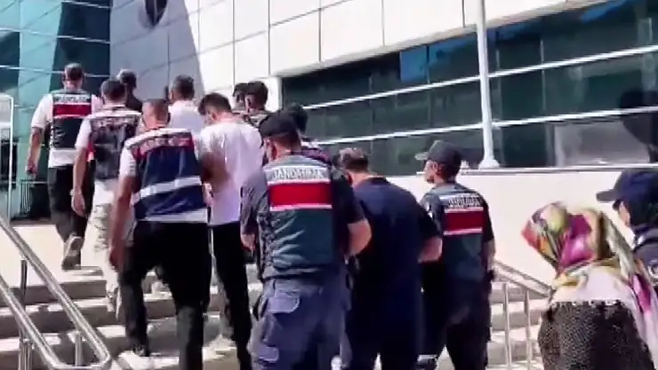 Adıyaman'da jandarmadan zehir tacirlerine darbe: 43 gözaltı ve 8 tutuklama