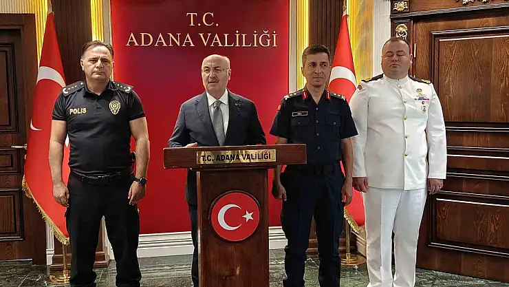 Vali resti çekti:
