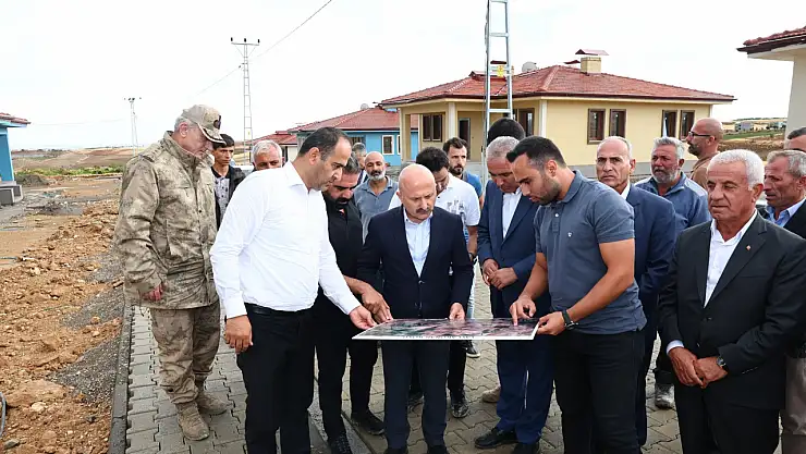 Vali Varol Büyükkırıklı Köyü Kırsal Evlerinde incelemelerde bulundu