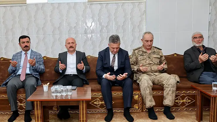 Vali Varol'dan vefat eden uzman çavuşun ailesine başsağlığı ziyareti
