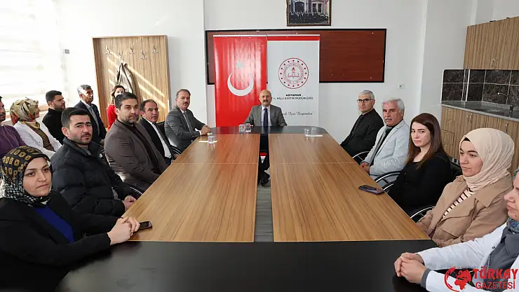 Vali Varol İnönü İlkokulu öğretmenleriyle bir araya geldi