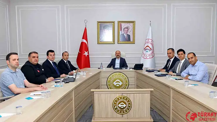 Vali yardımcılarıyla toplantı düzenlendi
