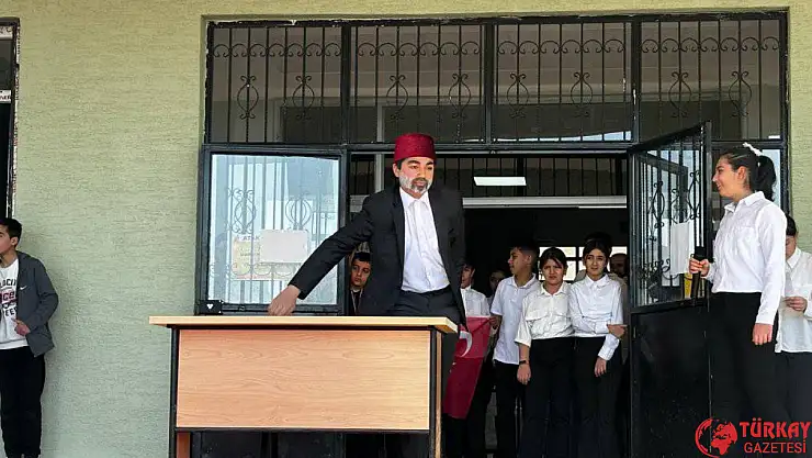 Yavuz Selim Ortaokulunda İstiklal Marşı'nın Kabulü ve Mehmet Akif Ersoy'u Anma Günü düzenlendi