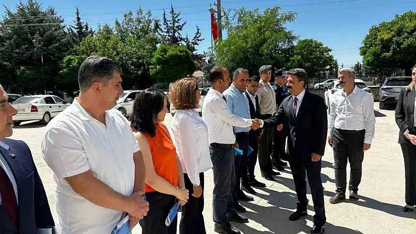 Besni Kaymakamı Ahmet Oğuz Aslan görevine başladı