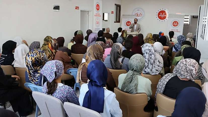 Değerleriyle Güçlü Ailem, Genç Zihinler Soruyor programı gerçekleştirildi
