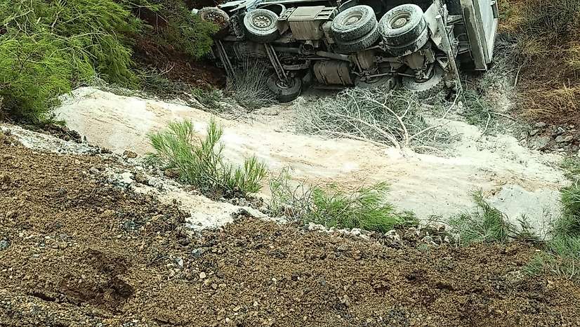 Gölbaşı'da Hafriyat Kamyonu Devrildi: 1 Yaralı