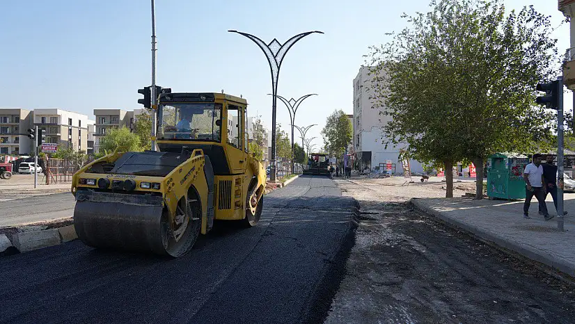 Karapınar Mahallesi'nde asfalt çalışmalarında son etap başladı