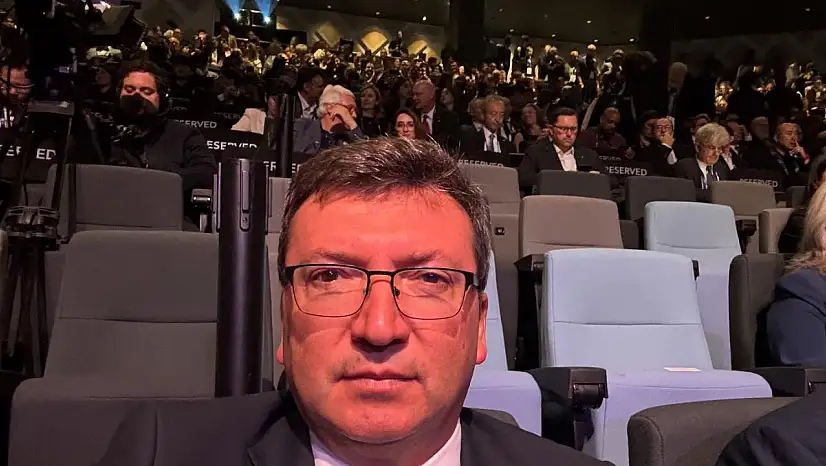 Kaymakam Şahin Sidney'de 76. Uzay kongresine katıldı