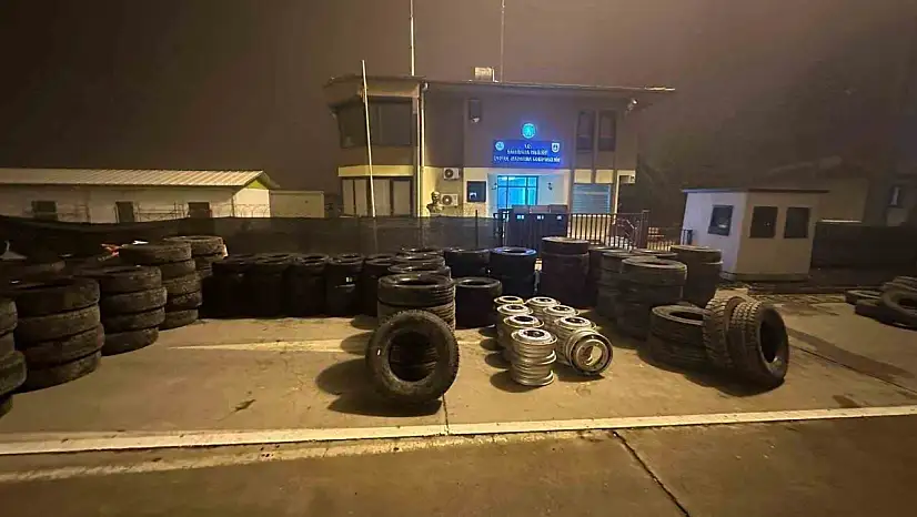 Şanlıurfa'da 2 milyonluk kaçak lastik operasyonu: 2 gözaltı