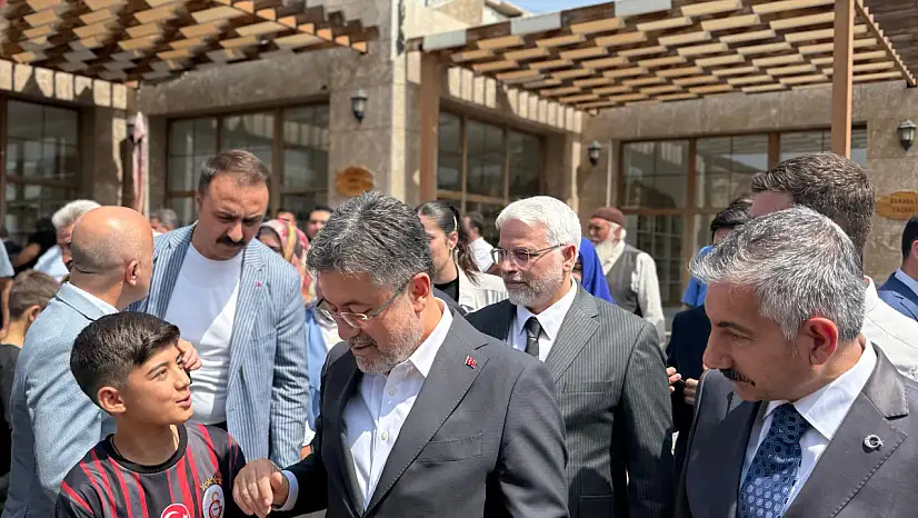 Tarım ve Orman Bakanı İbrahim Yumaklı, Adıyaman'da Yöresel Ürün Üreten Kadınlarla Buluştu