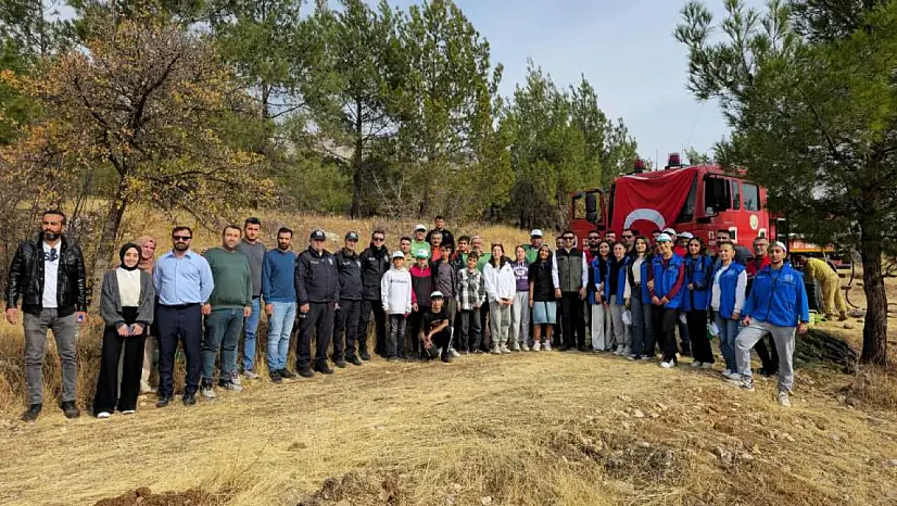 Tut ilçesinde fidanlar toprakla buluştu