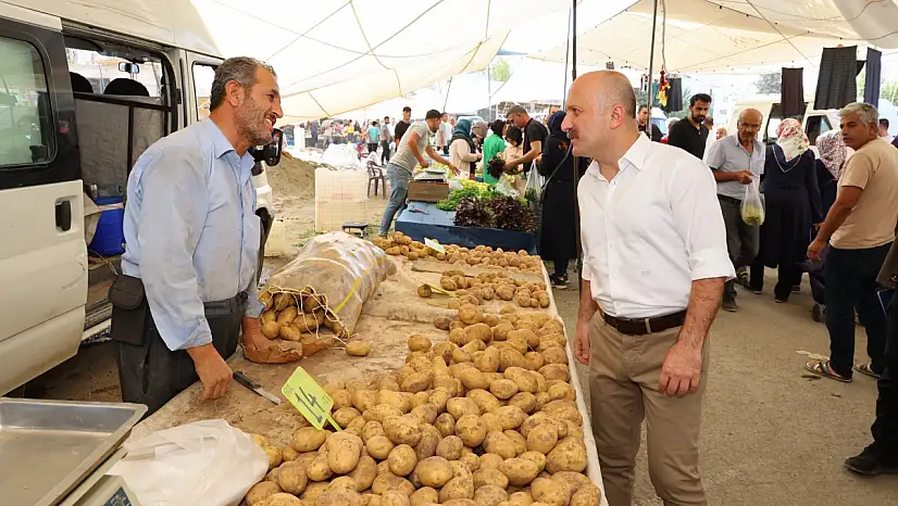Vali Osman Varol semt pazarında vatandaşlarla buluştu