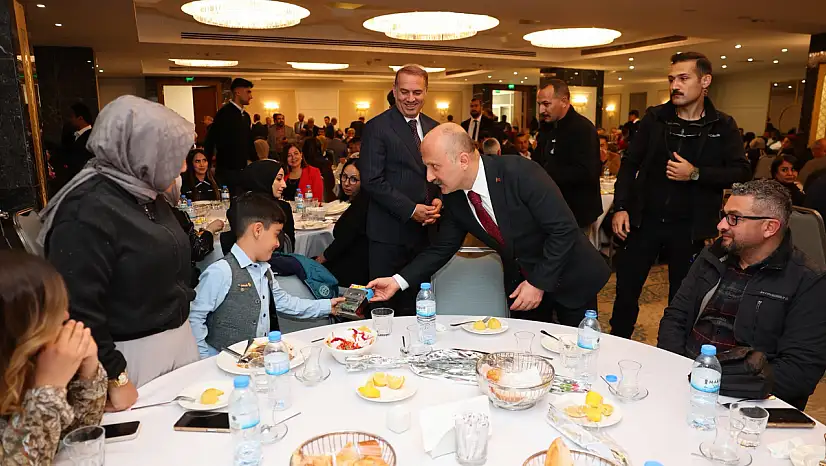 Vali Varol öğretmenlerle bir araya geldi