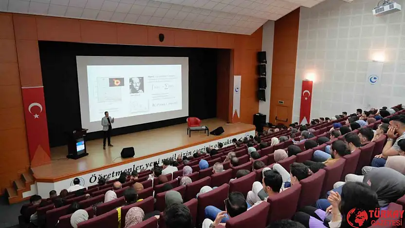 'Kuantum çağına doğru' başlıklı konferans düzenlendi