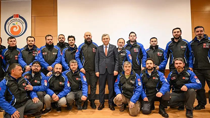 6 Şubat Depremleri Antalya'da anıldı