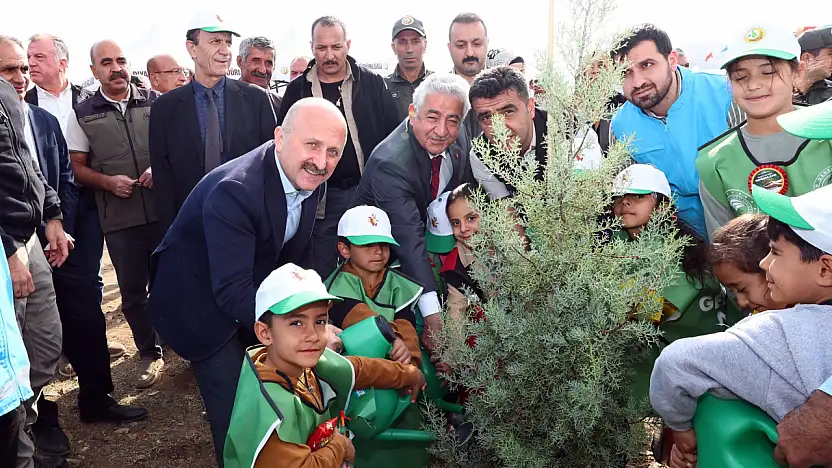 Adıyaman'da 10 bin 500 fidan toprakla buluştu