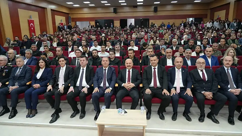 Adıyaman'da 24 Kasım Öğretmenler günü kutlandı