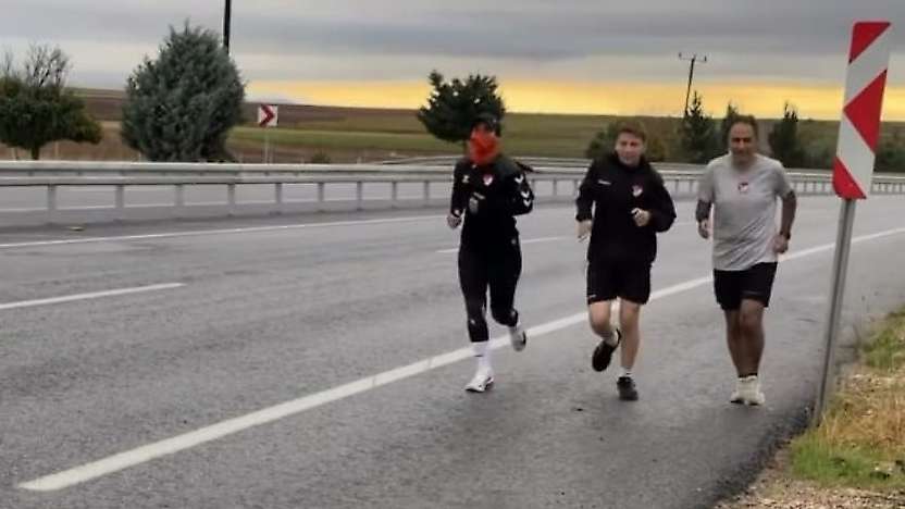 Adıyaman'da 29 Ekim Cumhuriyet Bayramı için 17 kilometre koştular