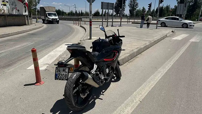 Adıyaman'da motosiklet devrildi: 2 yaralı