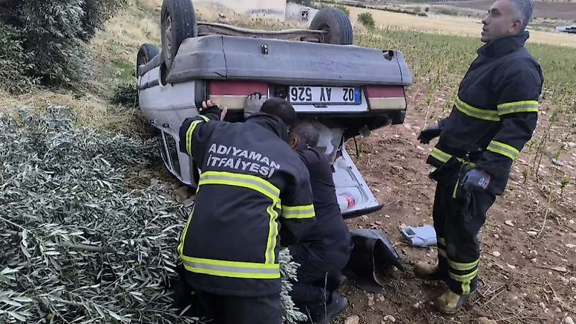 Adıyaman'da otomobil şarampole uçtu: 1 yaralı