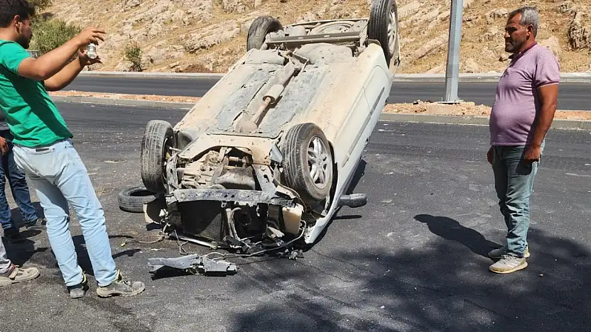 Adıyaman'da otomobil takla attı