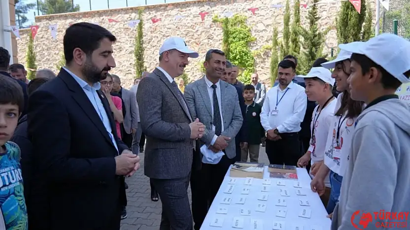 Adıyaman'da TÜBİTAK 4006 Bilim Fuarı
