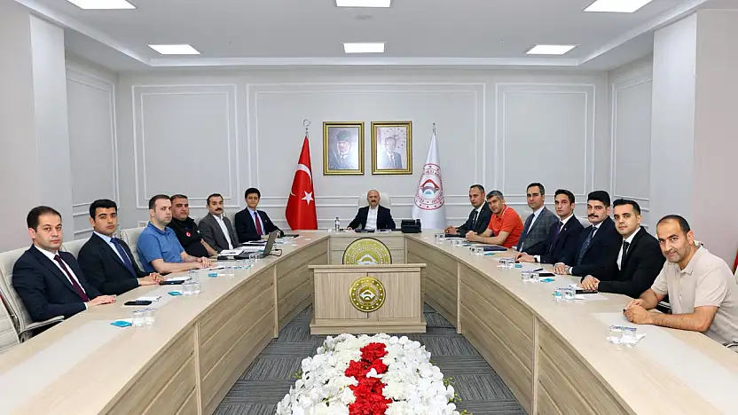 Adıyaman'da vali yardımcıları değerlendirme toplantısı yapıldı