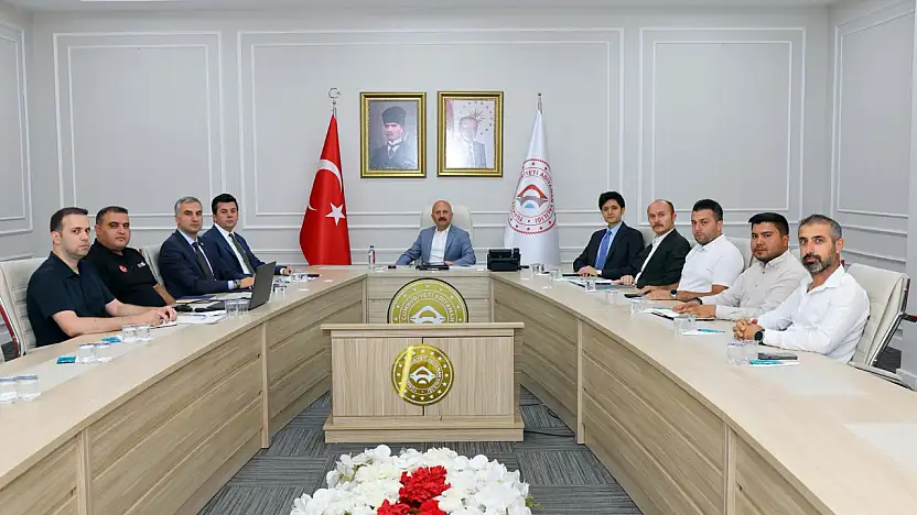 Adıyaman'da Vali Yardımcıları değerlendirme toplantısı gerçekleştirildi